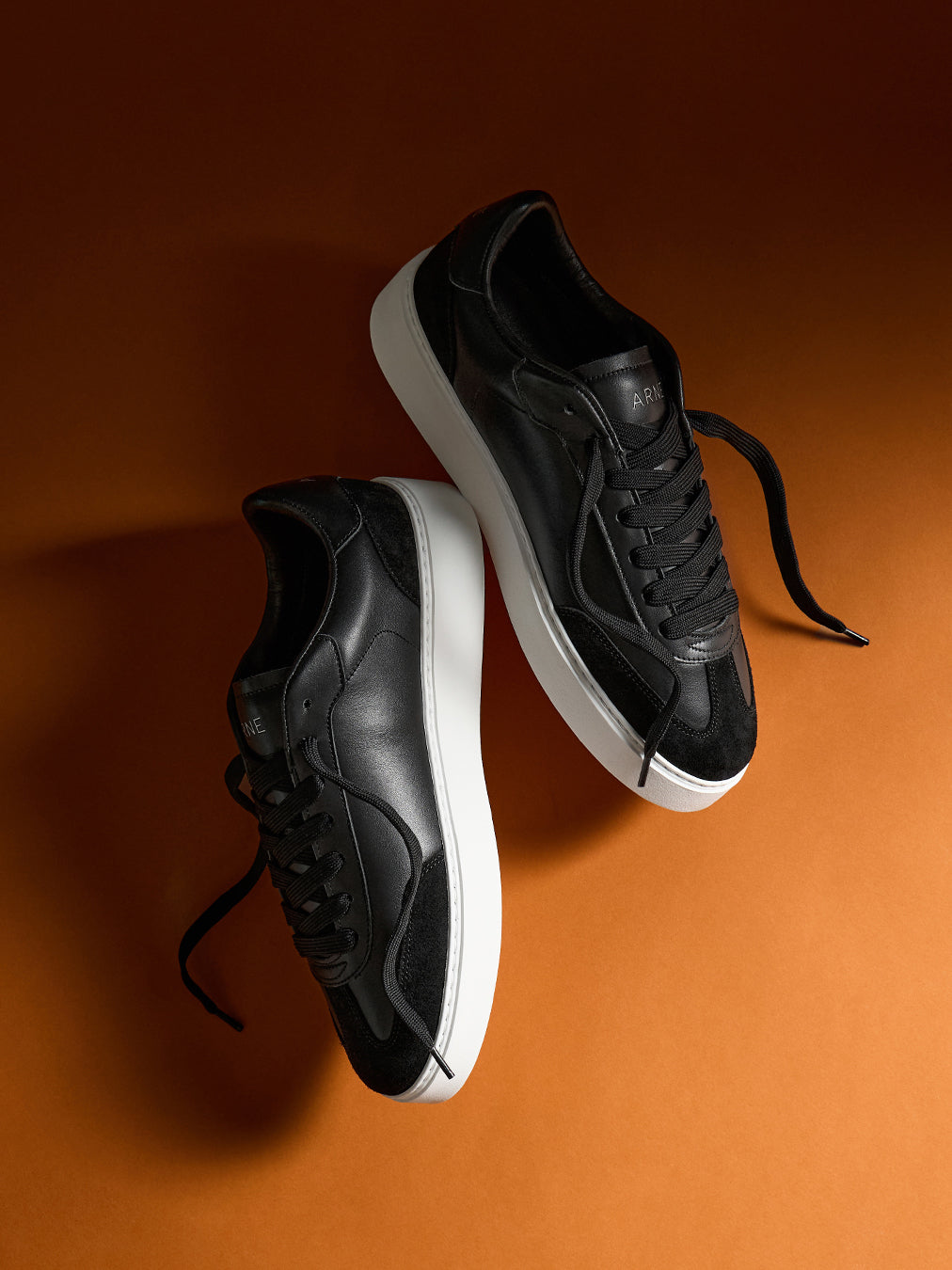 Tennis Trainer in Black