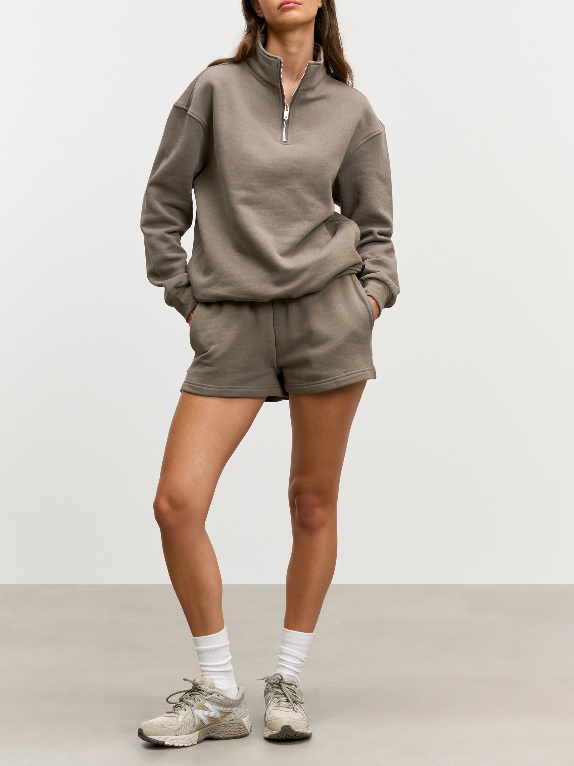 Womens Relaxed Jersey Short in Taupe