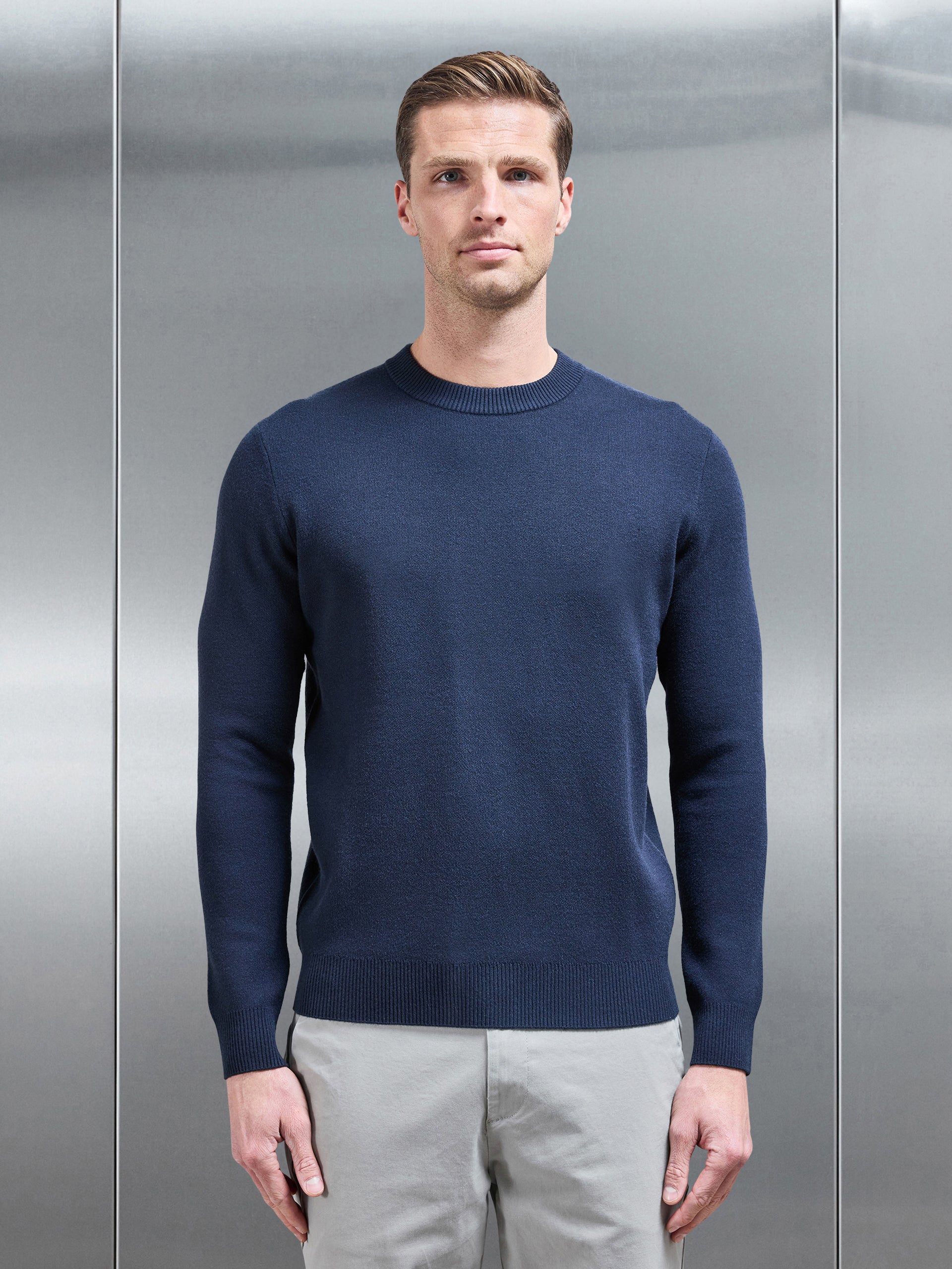Chunky Knitted Sweatshirt in Navy