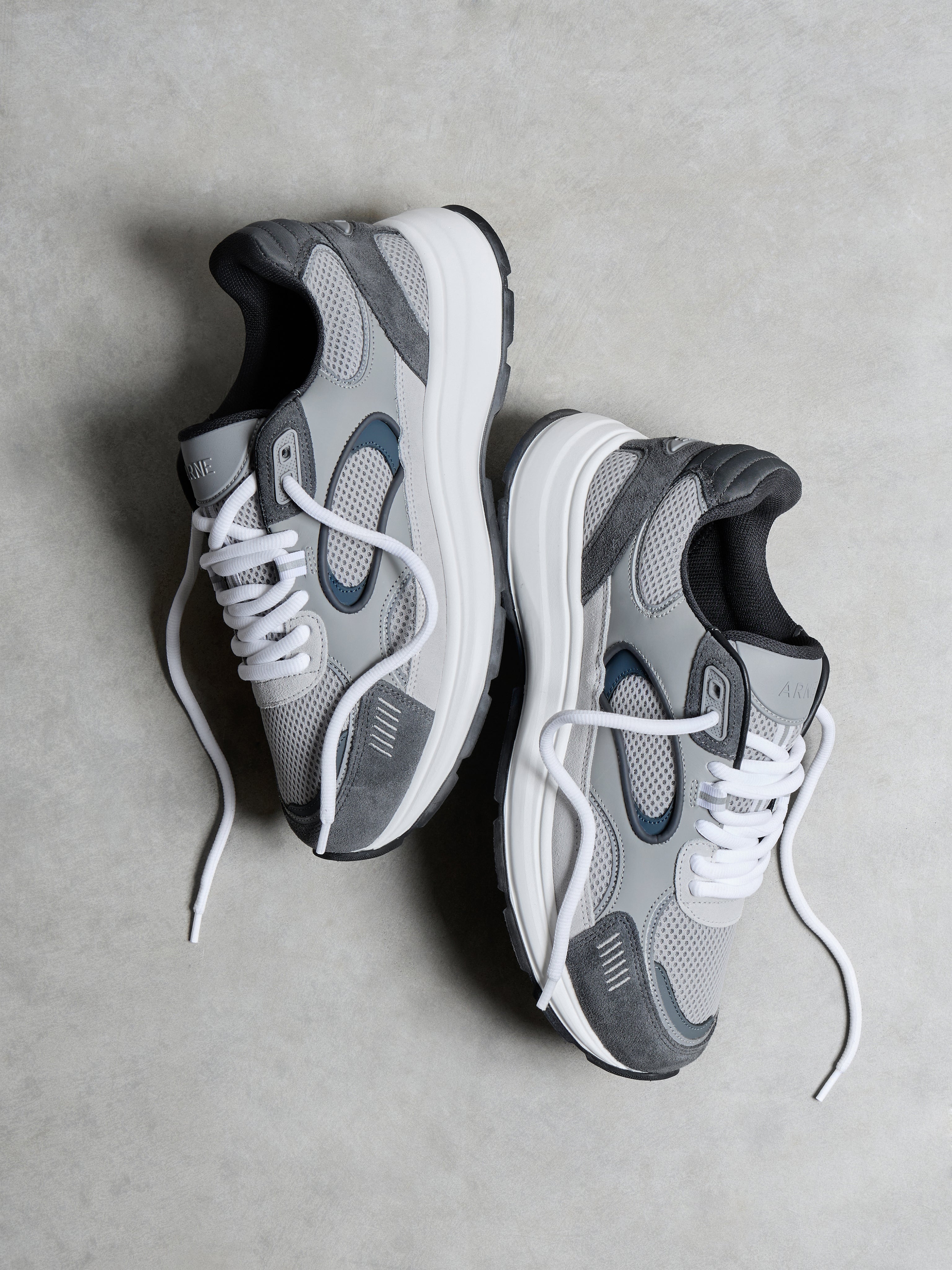 Circuit Trainer in Ocean Grey