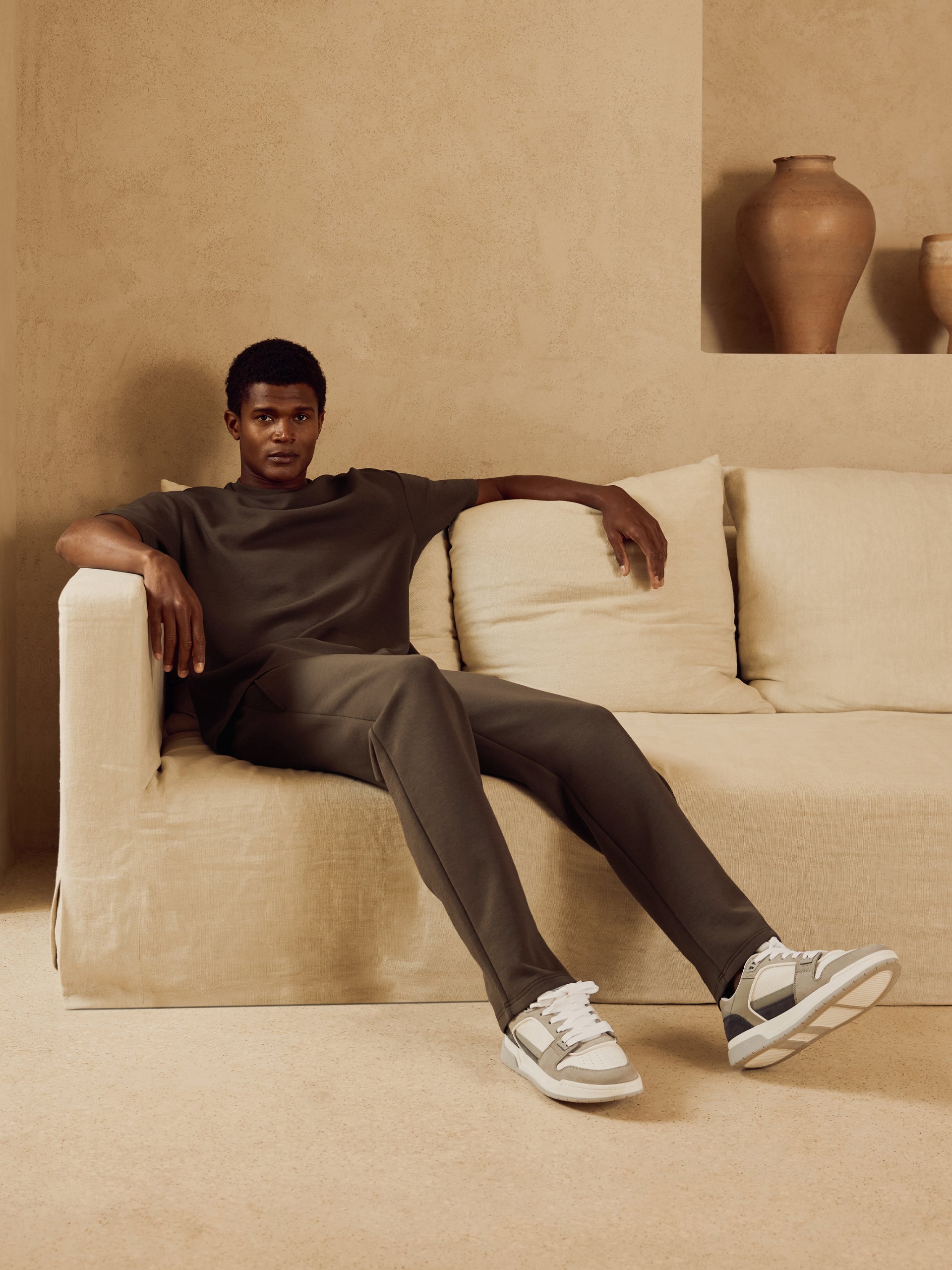 Everyday Luxe Straight Leg Jogger in Brown