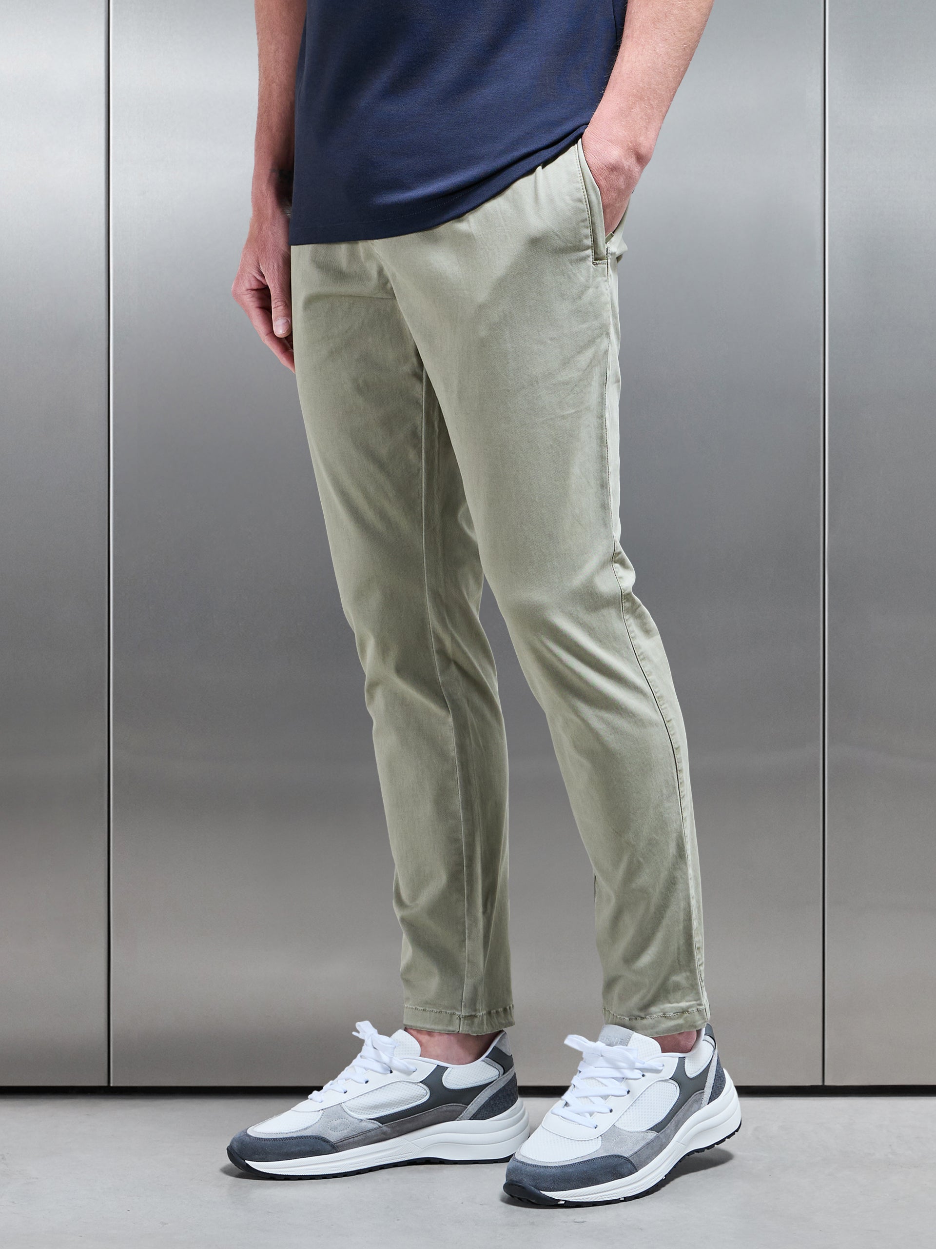 Garment Dye Cotton Trouser in Olive