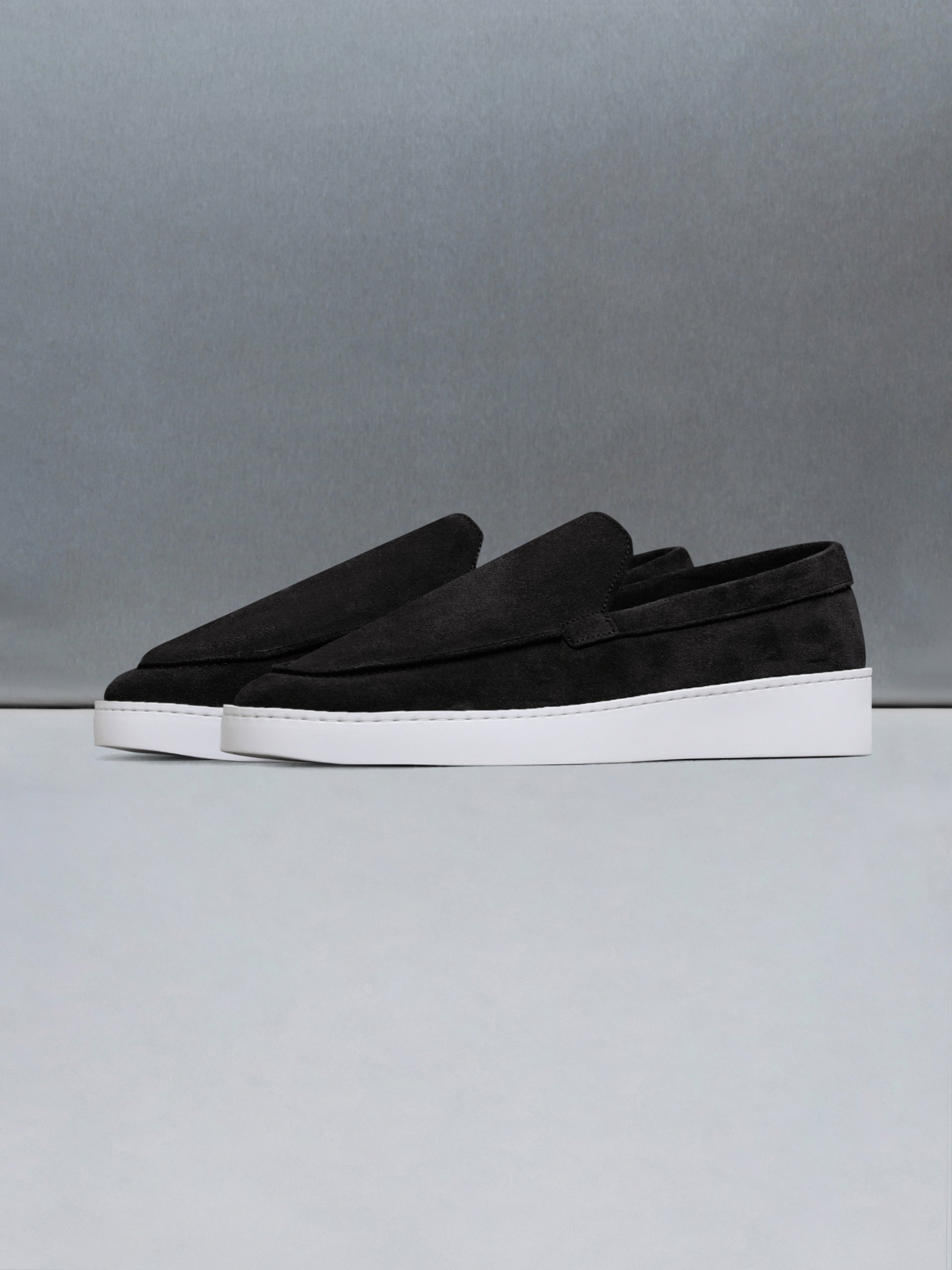 Loafer in Black