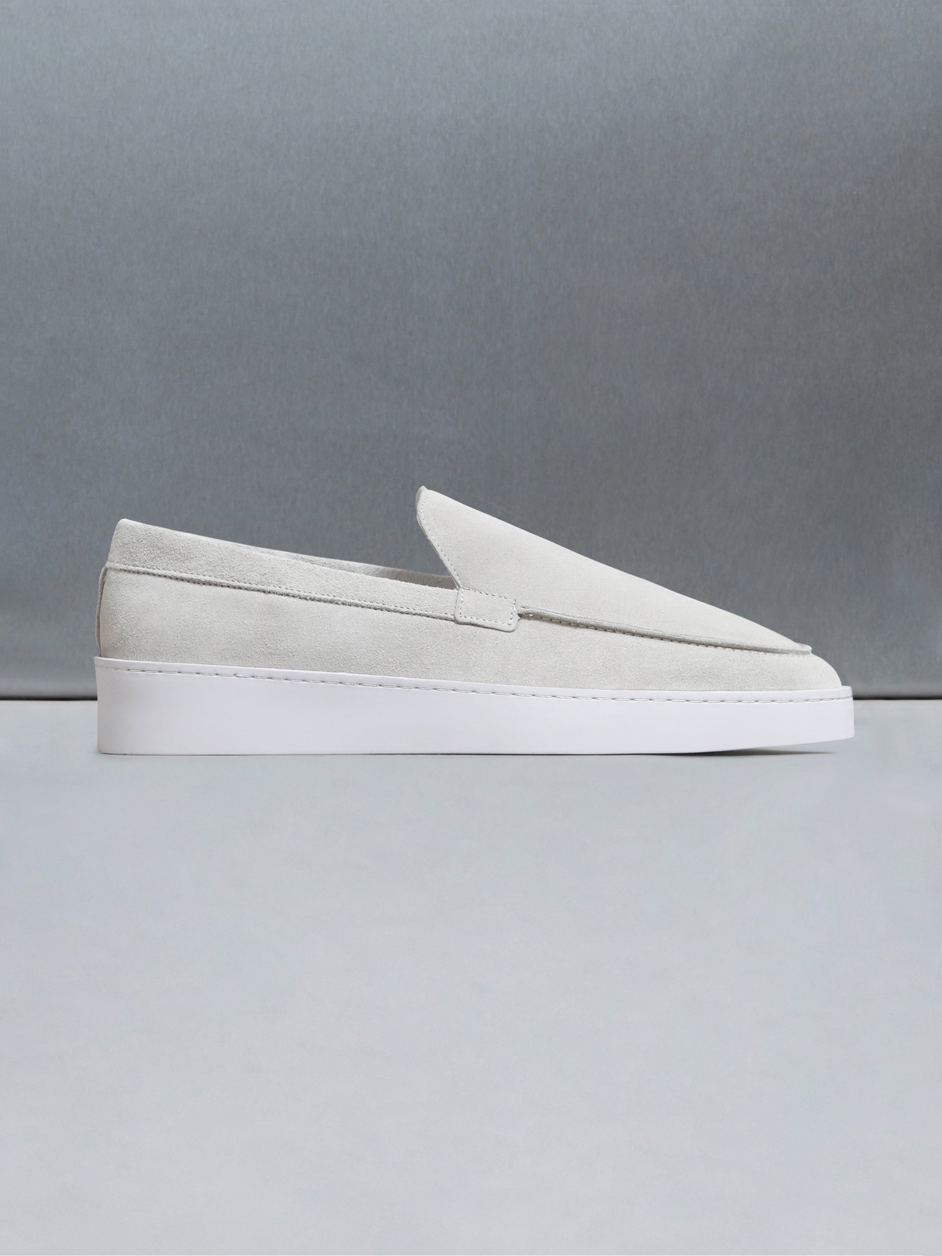 Loafer in Stone