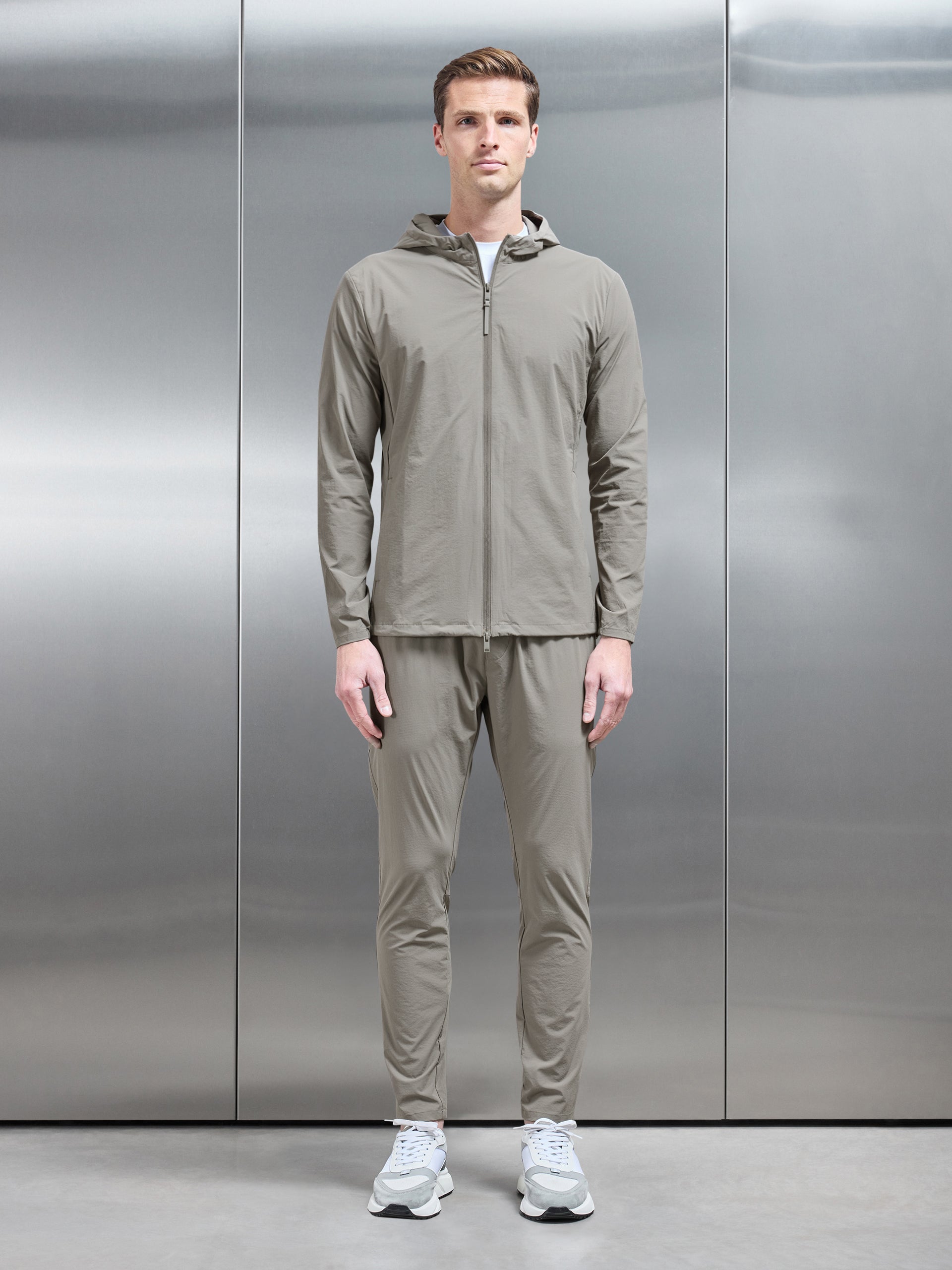 Active Technical Windbreaker in Olive